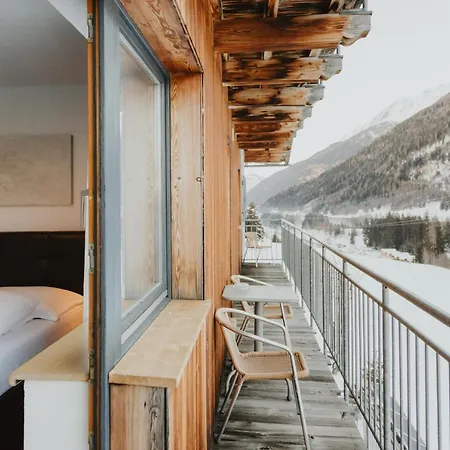 아파트 Gaestehaus Kolp 장크트안톤암아를베르크