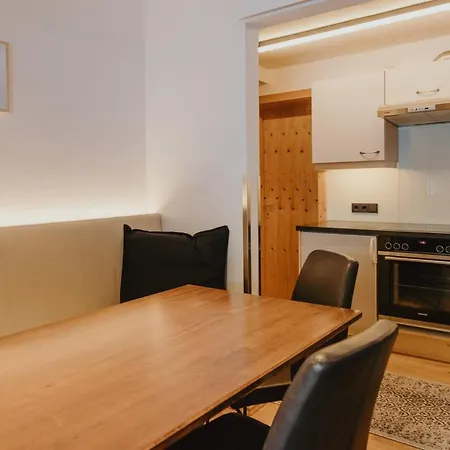 Gaestehaus Kolp * Sankt Anton am Arlberg